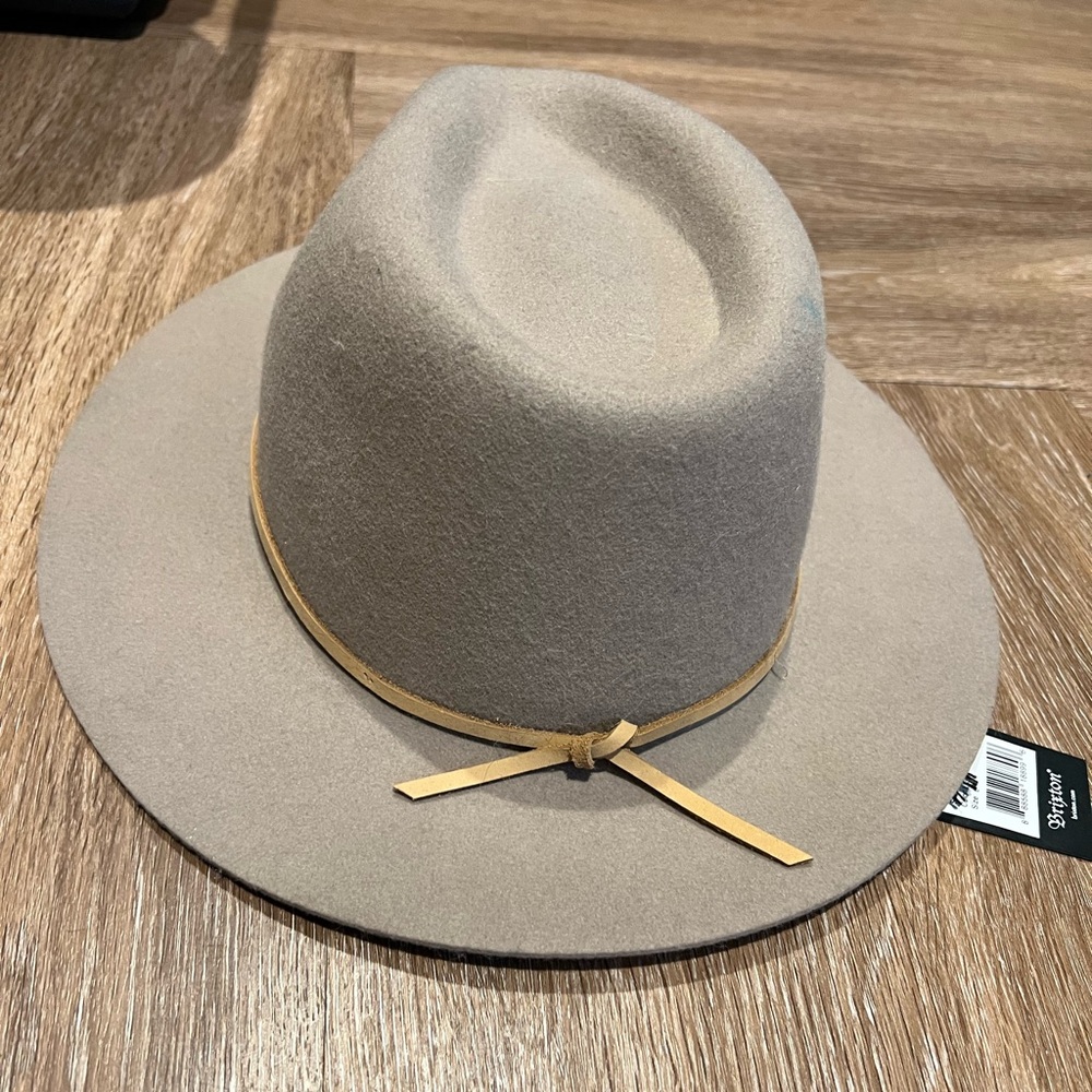 Brixton hat NEVER WORN HAS TAGS